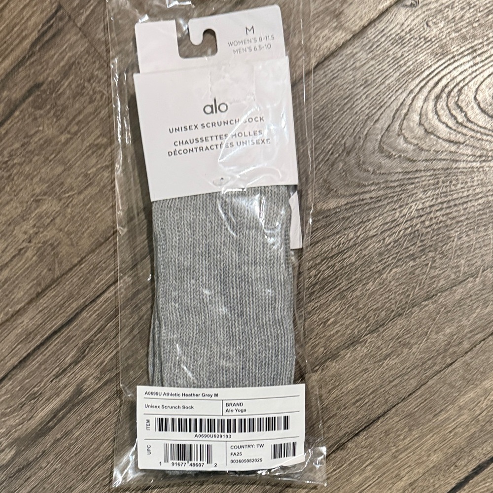 Alo Unisex Heather Gray Scrunch Socks
